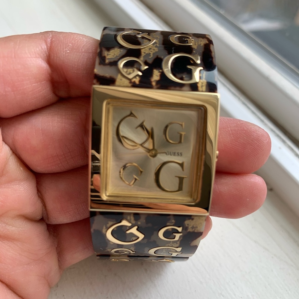 Women’s guess watch.